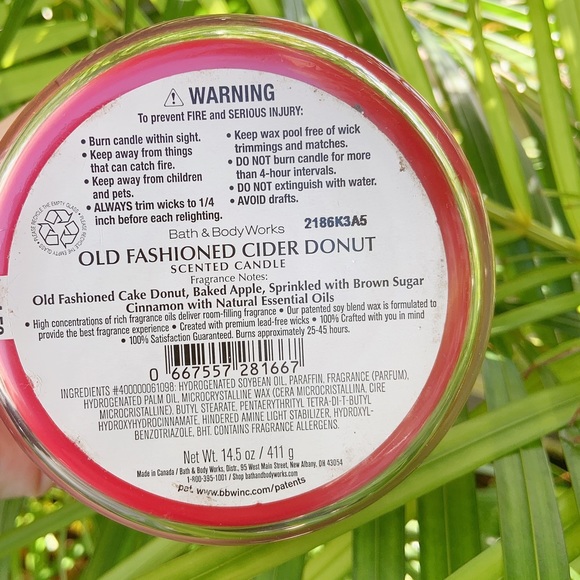 Bath and Body Works Old Fashioned Cider Donut candle - Picture 5 of 8